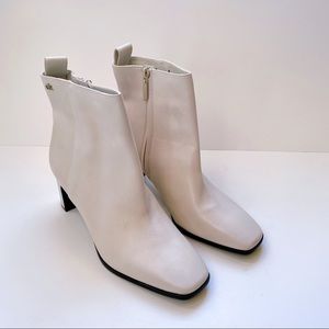 Calvin Klein White Leather Block Heel Boots US9.5